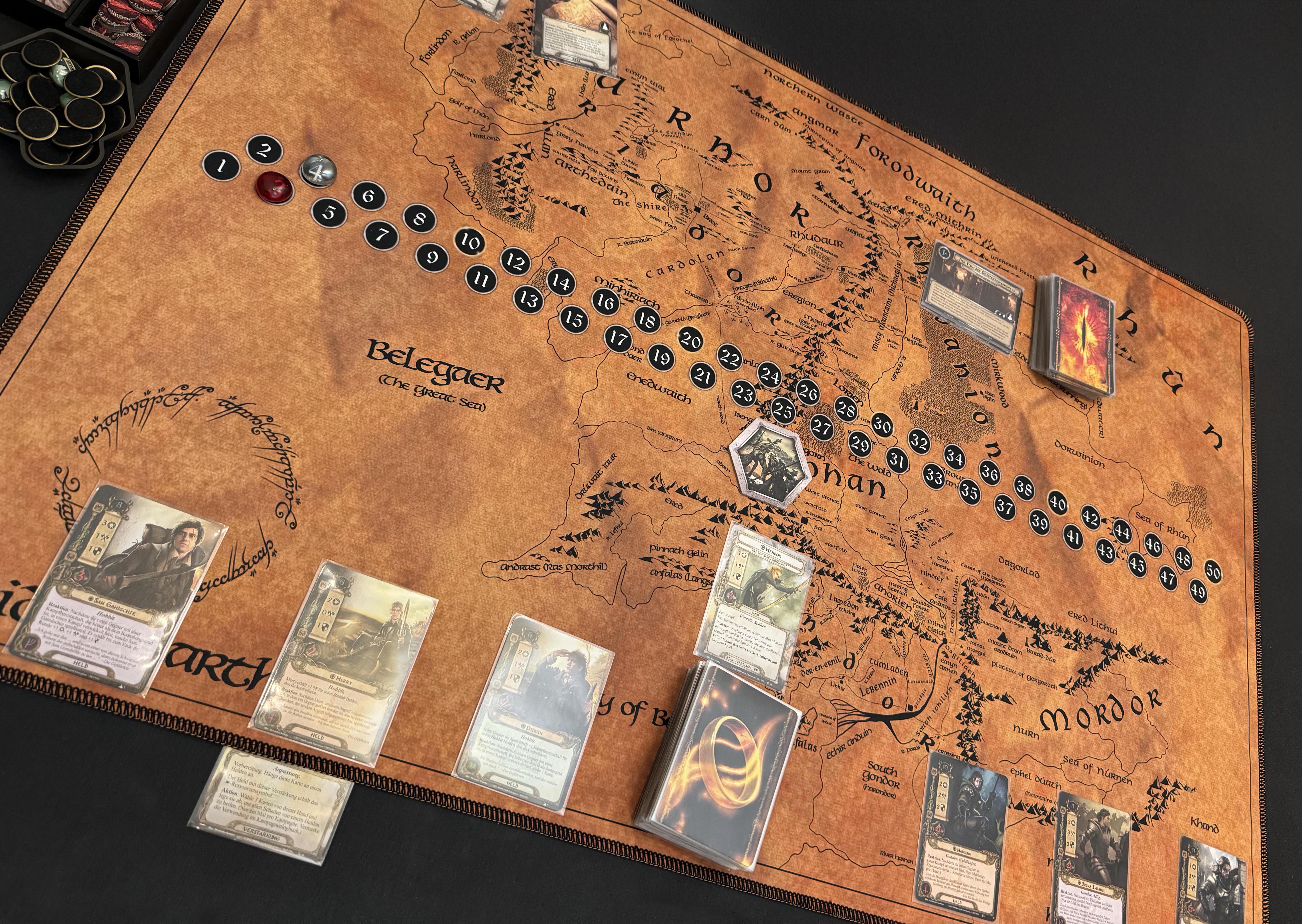 Creative ways to use a card game mat for your favorite games. – Rollinmats